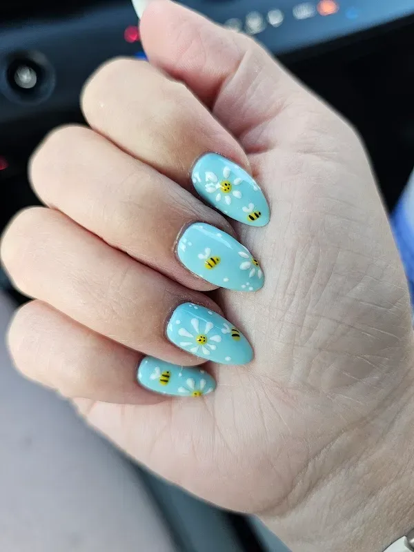 Luxury Nail Lounge — Nail salon in Manhattan